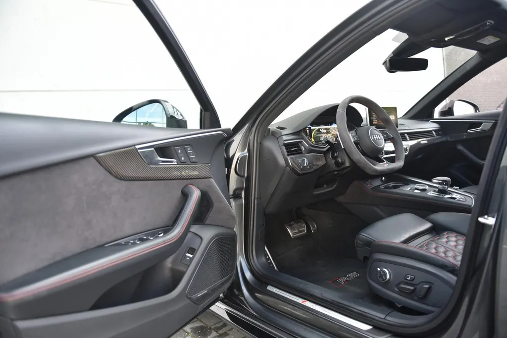 Audi RS4 Avant 2.9 TFSI RS4 quattro