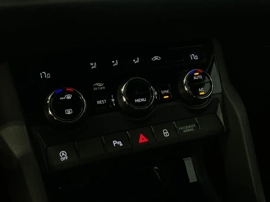 Škoda Kodiaq 1.5TSI/150PK Sportline Business 7p. DSG · Panoramadak · Camera · Leder/Alcantara · Apple/Android Car Play ·