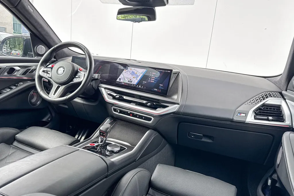 BMW XM PHEV 30 kWh