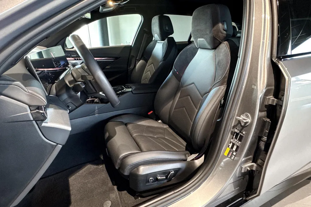 BMW i5 Touring eDrive40 84 kWh
