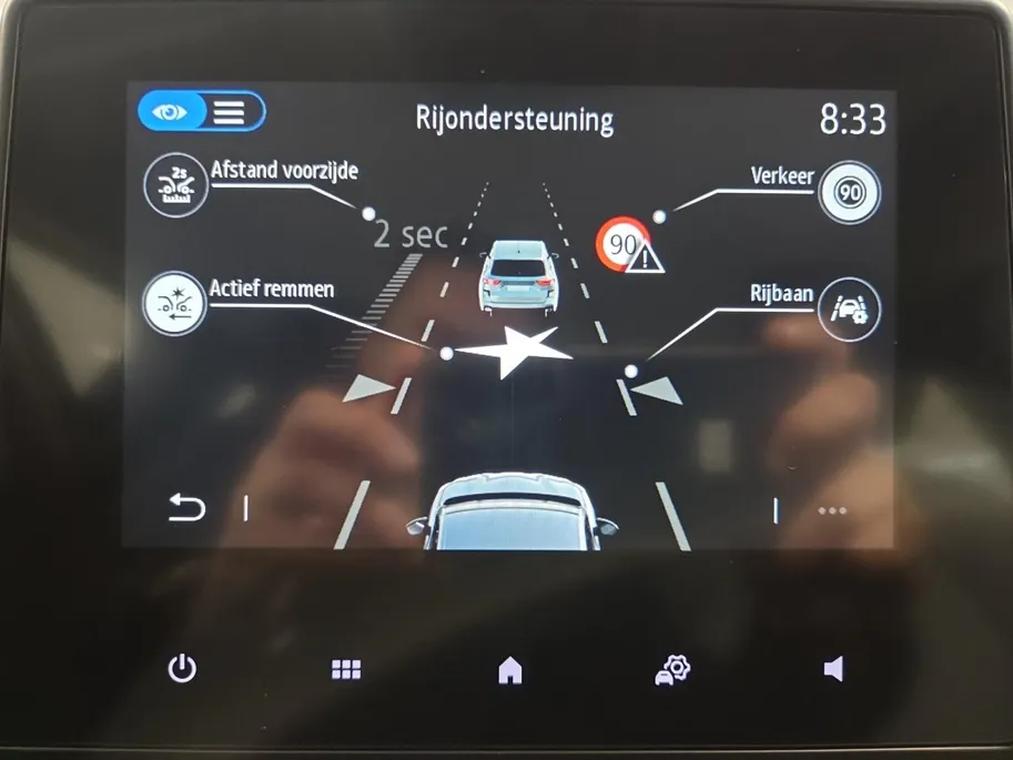 Renault Clio 1.0 TCe 90 GPF evolution | Carplay | Cruise Control | Bluetooth | Elektrische Spiegels | Parkeersensoren | Airco | 12 Maanden BOVAG Garantie |