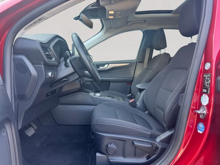 Ford Kuga Ford Kuga 2.5 PHEV Titanium stoel/stuurverwarming | panoramadak