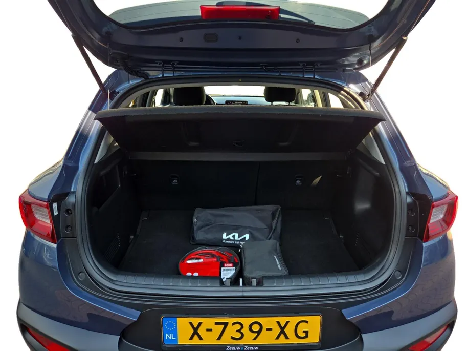 Kia Stonic 1.0 T-GDi MHEV DynamicLine | Cruise control | Achteruitrijcamera | Apple Carplay& Android Auto | LM Velgen | rijstrooksensor met correctie | Fabrieksgarantie t/m 15-02-2031 + 3x 1 jaar* | Allseason Banden | NAP
