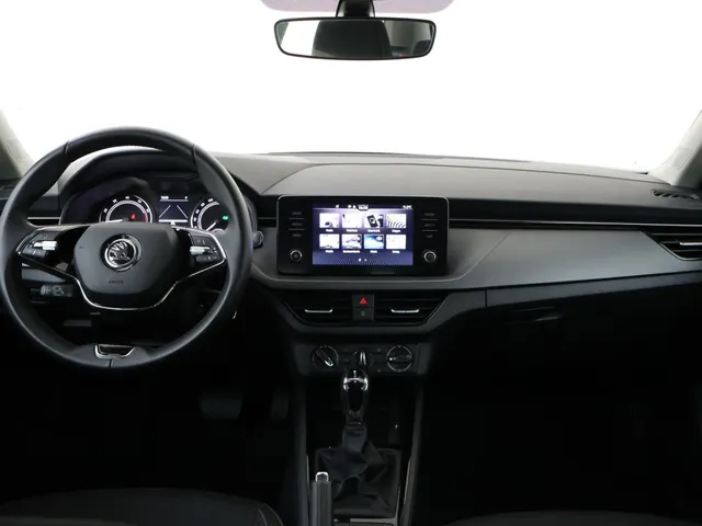 Škoda Kamiq 1.0 TSI Ambition Apple CarPlay | Android Auto