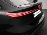 Audi A6 e-tron S edition e-tron 100kWh 367 PK · Tech pro · Panorama-glasdak · Sportstoel plus leder zwart · Stoelmassage + ventilatie