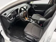 Kia Ceed Sportswagon 1.0 T-GDi DynamicPlusLine | Stoel- en stuurverwarming | Elektrisch bedienbare achterklep | Parkeersensoren voor- en achter | Achteruitrijcamera | Apple/Android Carplay | Navi | Cruise Control