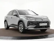 Volkswagen T-Roc Limited Edition 1.5 eTSI 116 PK 7 versn. DSG · Comfort pakket · Achteruitrijcamera · Draadloze telefoonlader · Voorraad OUTLET · Prijs is inclusief inruilpremie ·