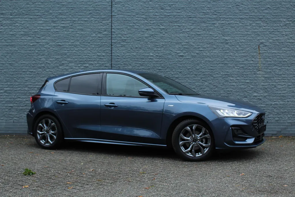 Ford Focus 1.0 EcoBoost Hybrid ST Line X | 155 pk | Winter Pack | Driver Assistance Pack |