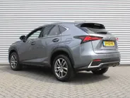 Lexus NX 300h AWD Sport Edition | Luxury + Safety Pack | Stuur-/stoelverwarming | Schuif-/kantel dak | Draadloze lader | 18' LM | Camera | Cruise adapt. |