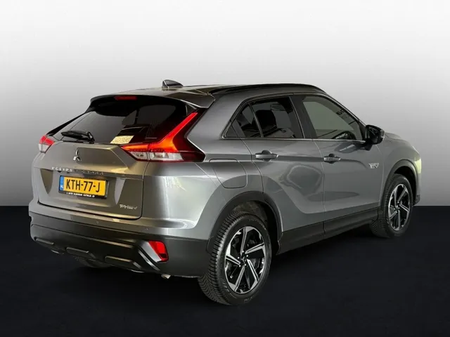 Mitsubishi Eclipse Cross 2.4 PHEV Intense+