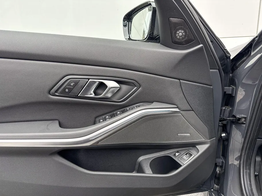 BMW 3 Serie Touring 330e