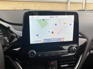 Ford Fiesta 1.0 EcoBoost 100 pk Titanium 5-deurs Navigatie - Apple Carplay/ Android Auto - Active Park Assist
