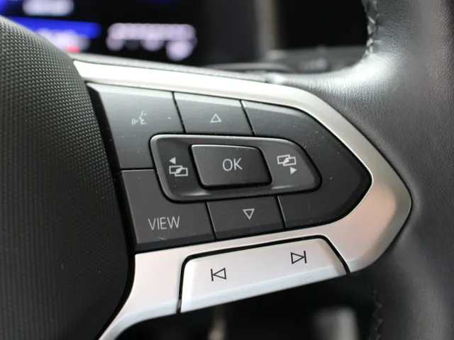 Volkswagen Polo 1.0 TSI Life DSG Automaat Apple Carplay | Android Auto | 15'Velgen Essex | Parkeersensoren