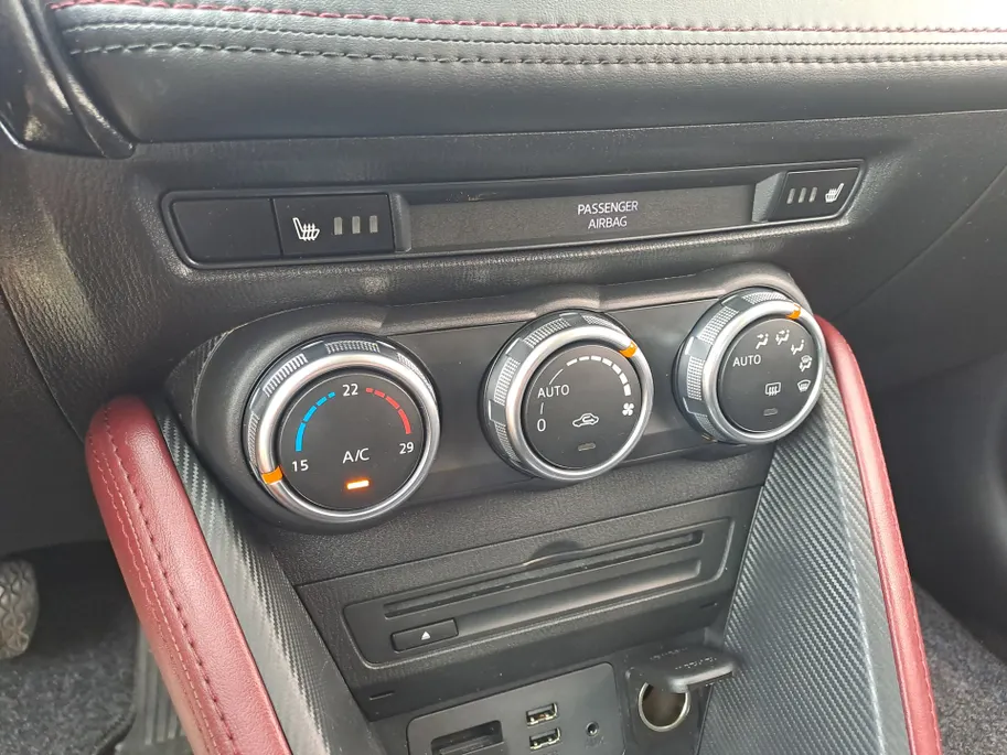 Mazda CX-3 2.0 SkyActiv-G 150 GT-M 4WD | 4WD | Half Leer | Automaat | Trekhaak | Stoel Verw. | Navi | Camera | Dodehoek detector |  Bose | Cruise control adaptief | Head-up display