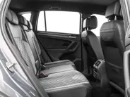 Volkswagen Tiguan 1.4 TSI 245pk DSG eHybrid R-Line Business · Apple/Android Car Play · Wegklapbare Trekhaak · Alarm · Dodehoek Detectie · Stoel-& Stuurverwarming · 19'' Inch ·