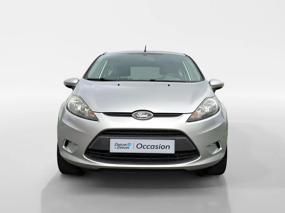 Ford Fiesta 1.25 Limited | Nieuwe Distributieriem bij aflevering | Trekhaak | All weather banden | Radio | Dealer onderhouden | Nieuwe APK | 12maanden BOVAG Garantie |