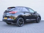 Opel Grandland 1.2 Turbo GS Line | Stuur-/ stoel-/ voorruitverwarming | Matrix LED | Elek. achterklep | 18' LM | Dodehoek detectie | Clima | Navi | Camera voor + achter |