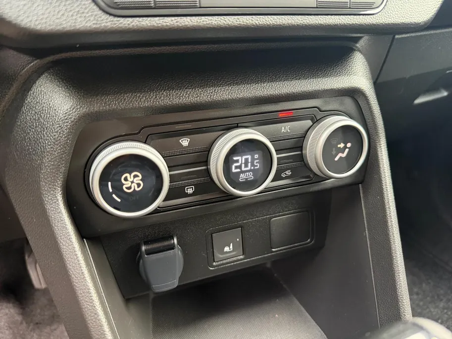 Dacia Jogger 1.6 Hybrid 140 Extreme 7p. | Automaat | BTW Auto | Camera | Parkeersensoren | LMV | Apple Carplay & Android Auto | Cruise & Climate Control | 12 Maanden BOVAG Garantie