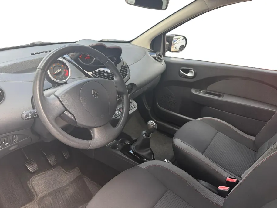 Renault Twingo 1.2 16V Dynamique | Climate Control | Cruise Control | 1e Eigenaar | NAP | Bluetooth | 53.900KM!!! | 12 Maanden BOVAG Garantie