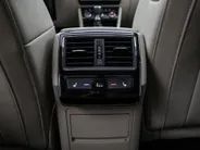 Škoda Superb Combi 1.4 TSI iV 218pk DSG Laurin & Klement · SOH 94,4% · Panoramadak · 360 Camera · Inklap. Trekhaak · Elek. Stoelen + Geheugen · Matrix LED ·