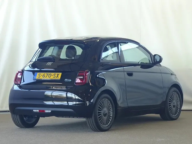 Fiat 500e Icon 42 kWh | Automaat | Apple Carplay | Android Auto