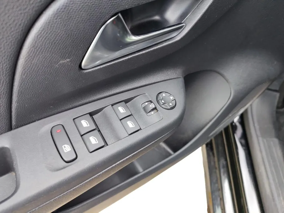 Opel Corsa-e Level 3 50 kWh | Stoelverwarming | Climate Control | | Incl. 12 maanden garantie, APK, Onderhoudsbeurt etc. Premiumpakket gratis! |