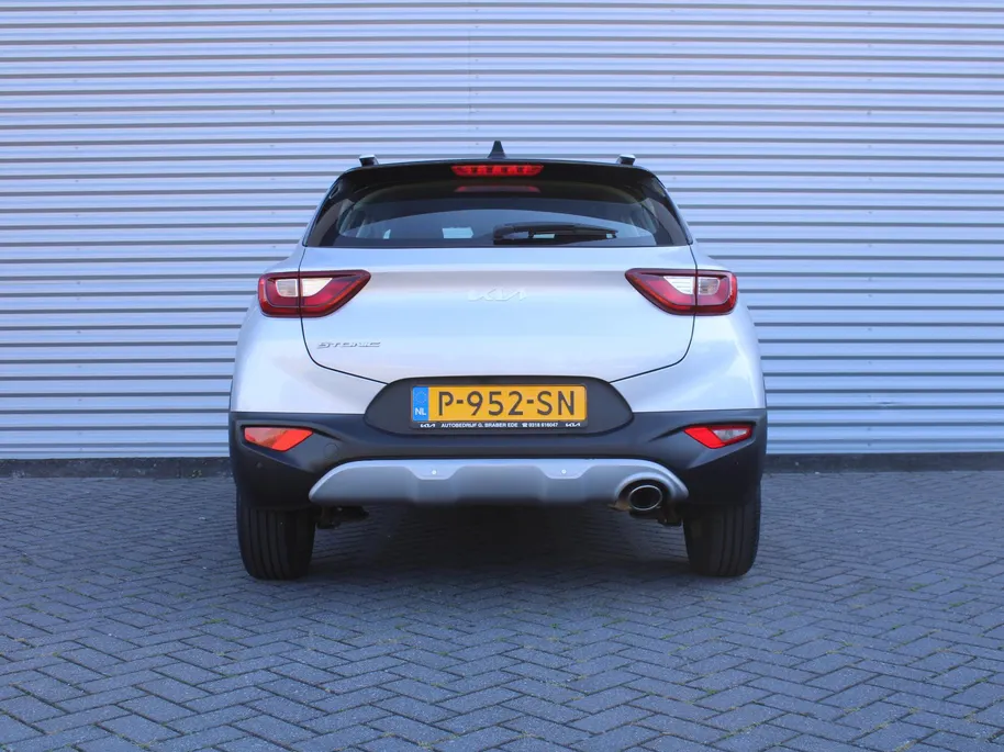 Kia Stonic 1.0 T-GDi MHEV DynamicLine | Navi | Clima | Cruise | Camera | 15' LM | Parkeersensor achter |