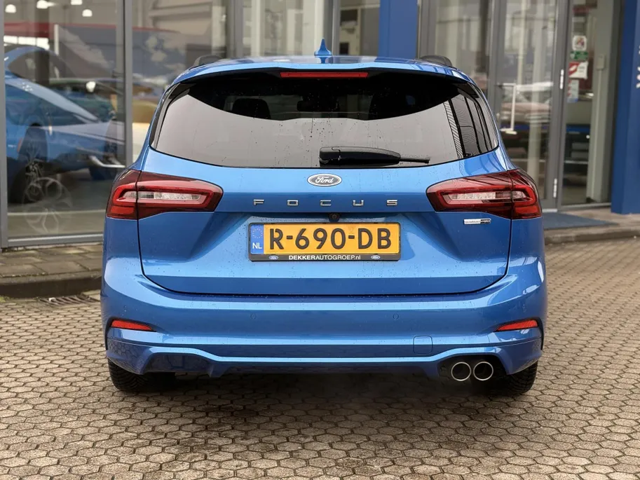 Ford Focus Wagon 1.0 EcoBoost ST Line 125 PK WINTER PACK I LEDEREN BEKLEDING I APPLE CARPLAY / ANDROID AUTO I ' 18 ' VELGEN I