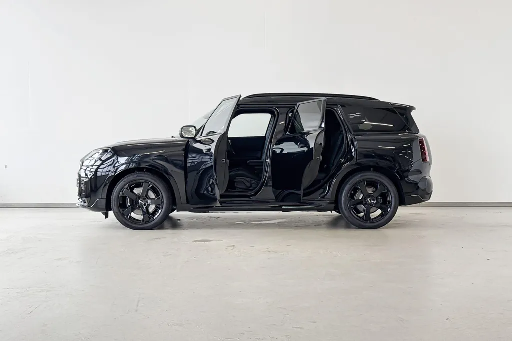 MINI Countryman Electric E John Cooper Works XL 66.5 kWh
