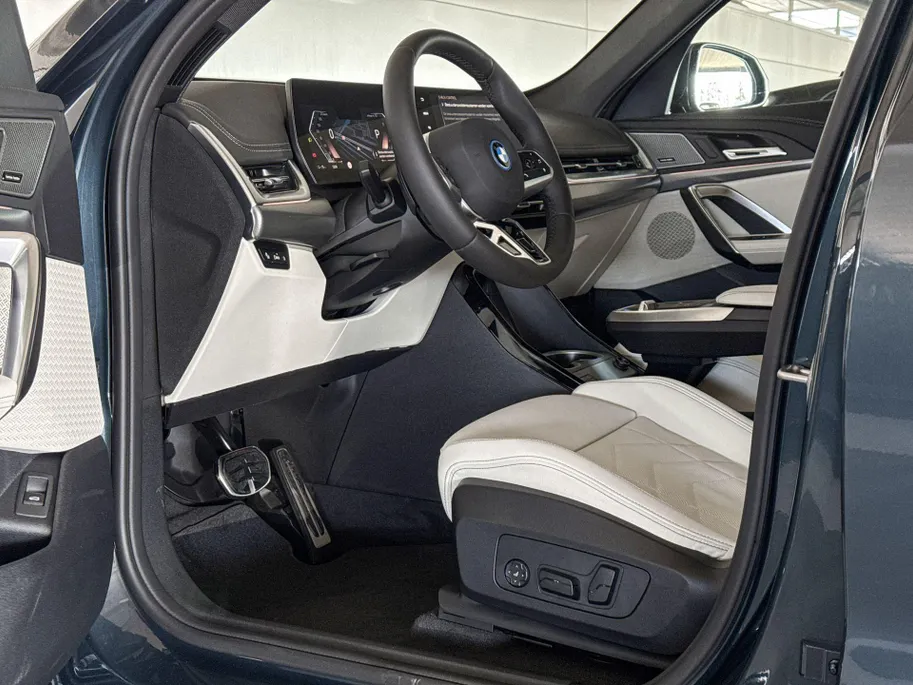 BMW iX1 eDrive20 67 kWh M Sport Edition