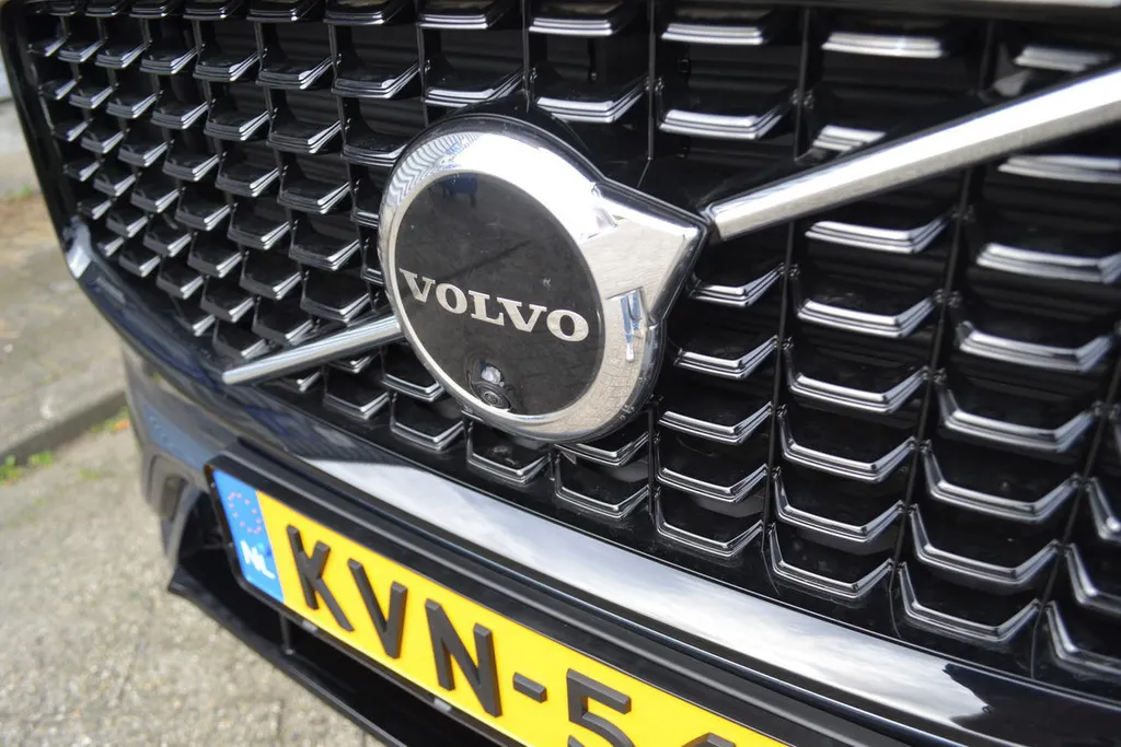 Volvo XC60 2.0 T8 PLUG-IN HYBRID AWD ULTIMATE