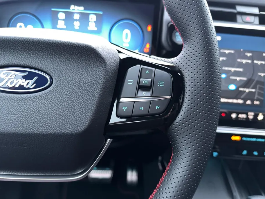 Ford Puma 1.0 EcoBoost Hybrid ST-Line X | !gratis automaat! | Driver Assistancepack | Winterpack | 18' Lichtmetaal | Led verlichting | 360Camera | Adaptive Cruisecontrol | Dodehoekdetectie | Apple Carplay&Android Auto | Nieuw te bestellen! |