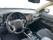 Mitsubishi Outlander 2.4 PHEV Pure+ | Automaat | Keyless start | Keyless entry | Stoel Verwarming | Trekhaak | Cruise control |