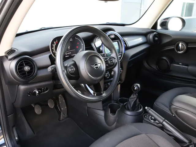 MINI 3-Deurs 1.5 Cooper Pepper AIRCO | CRUISE | APPLE | NAVI | NAP