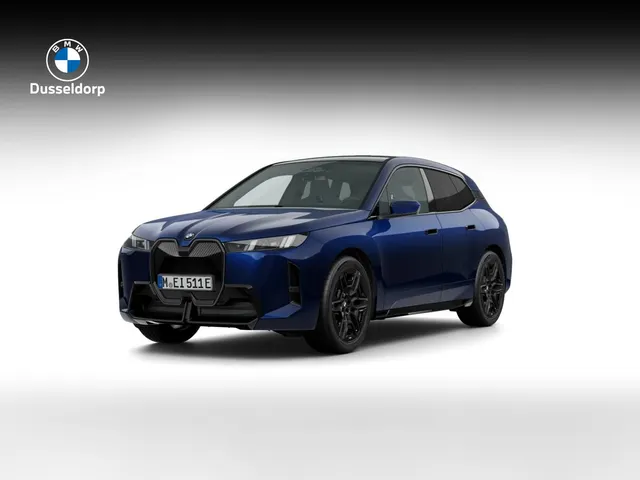 BMW iX