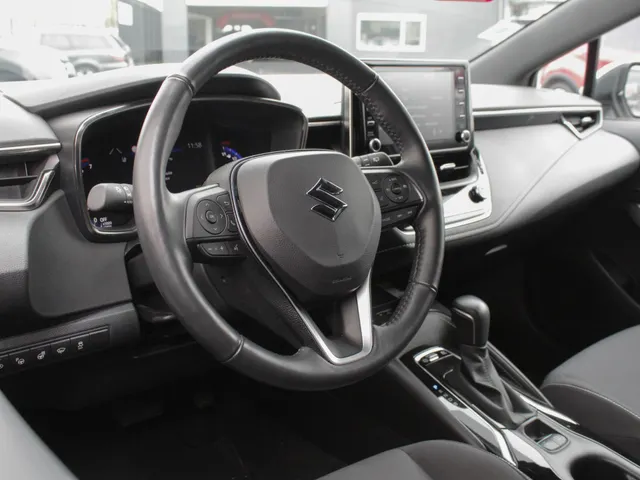 Suzuki Swace 1.8 Hybrid Style | Cruise | Carplay/Android | Camera | Lm-Velgen