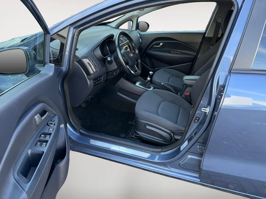 Kia Rio 1.2 CVVT ExecutiveLine | NAVI | CAMERA | STUUR & STOELVERWARMING | 17'' LMV | CLIMATE & CRUISE CONTROLE | ETC..