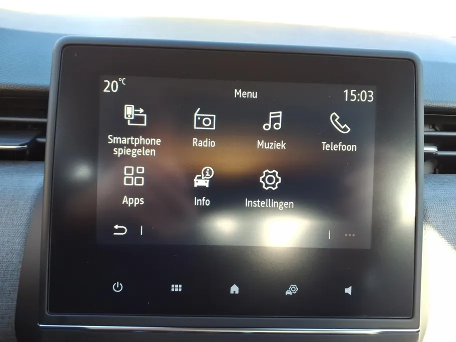 Renault Clio 1.0 TCe 90 GPF evolution Andriod/Apple carplay | Bluetooth | Parkeersensoren | LMV | Airco | 12 Maanden BOVAG Garantie