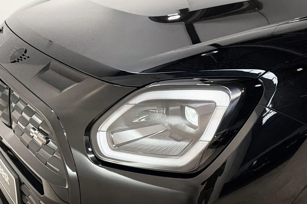 MINI Countryman Electric E John Cooper Works XL 66.5 kWh