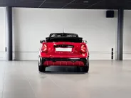 MINI Cooper Cabrio 2.0 Cooper C John Cooper Works