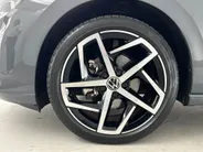 Volkswagen Golf 1.5 eTSI Style DSG Automaat | Panoramadak | Elektrische stoel | Adaptieve Cruise Control