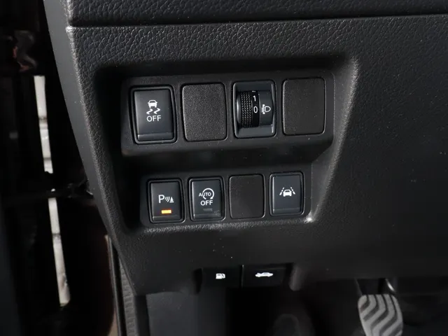 Nissan QASHQAI 1.6 Connect Edition | Trekhaak