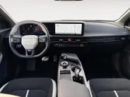 Kia EV6 GT-Line Business Edition 84 kWh | Rijdende Demo ! | Draadloos Apple Carplay / Android Auto | Navigatiesysteem | Elektrisch Verstelbare voorstoelen | Licht + Regensensor | Stoelverwarming+ Stoelkoeling  | Stuurverwarming | Elektrisch Bedienbare Achterklep 