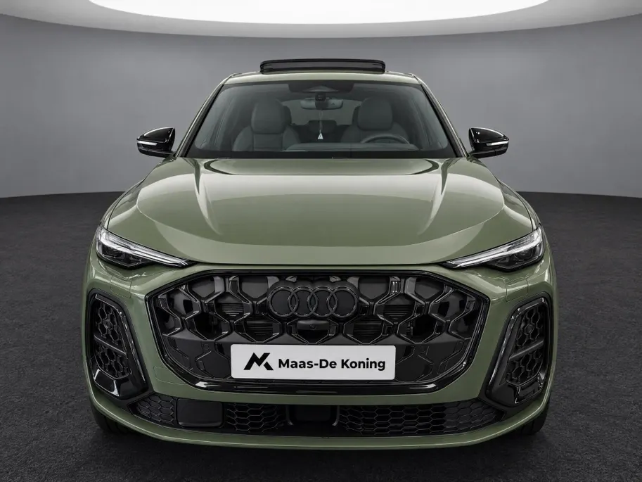 Audi Q5 Sportback e-hybrid quattro S edition Competition 367 PK · Glazen panoramadak · Head-up display · B&O premium 3D