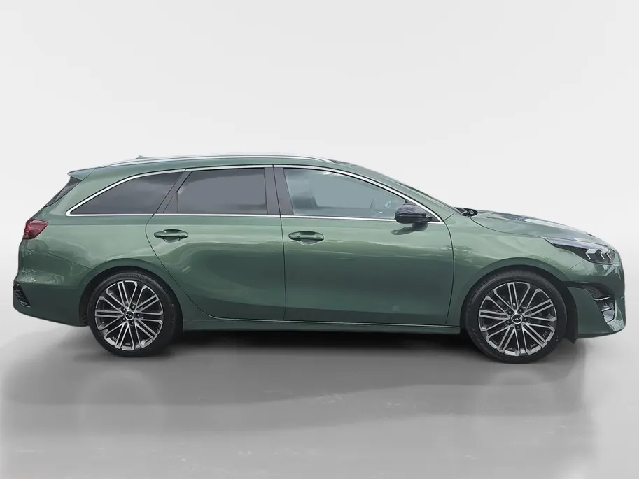 Kia Ceed Sportswagon 1.5 T-GDi GT-PlusLine | Cruise Control | Climate Control | Stoelverwarming | Stuuverwarming | Navigatie | Camera |