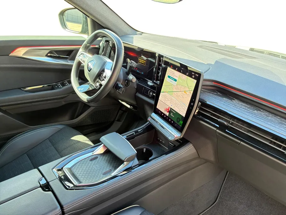 Renault Austral Hybride 200 TECHNO | Carplay | Camera | Adaptive Cruise Control | Climate Control