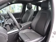 Mercedes-Benz EQA 250 Business Solution Luxury 67 kWh l Stoelverwarming l Achteruitrij camera l Ambiente lichtpakket l Memory