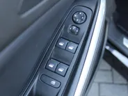 Opel Grandland 1.2 Turbo GS Line | Stuur-/ stoel-/ voorruitverwarming | Matrix LED | Elek. achterklep | 18' LM | Dodehoek detectie | Clima | Navi | Camera voor + achter |