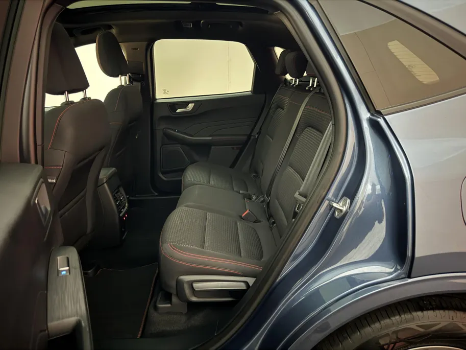 Ford Kuga 2.5 PHEV ST-Line | Elektrisch Wegklapbare Trekhaak | Panorama Dak | Winter Pack |