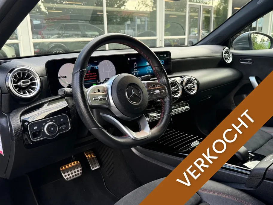Mercedes-Benz A-Klasse 250 e Premium Plus | AMG pakket | Stoelverwarming